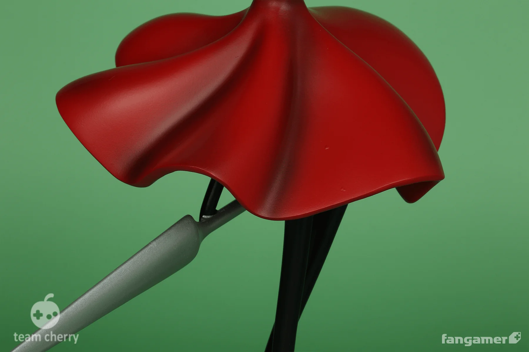 Hornet Resin Statue - Image 11