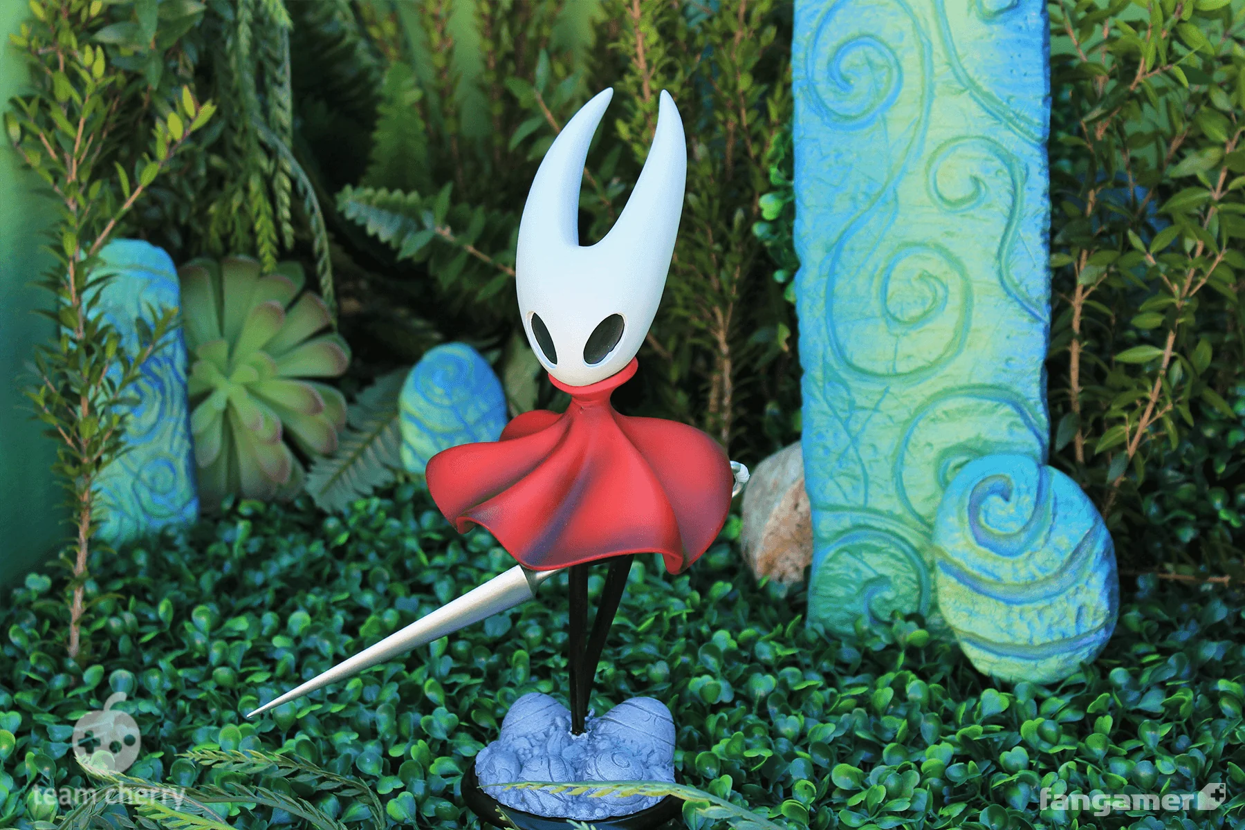 Hornet Resin Statue - Image 16