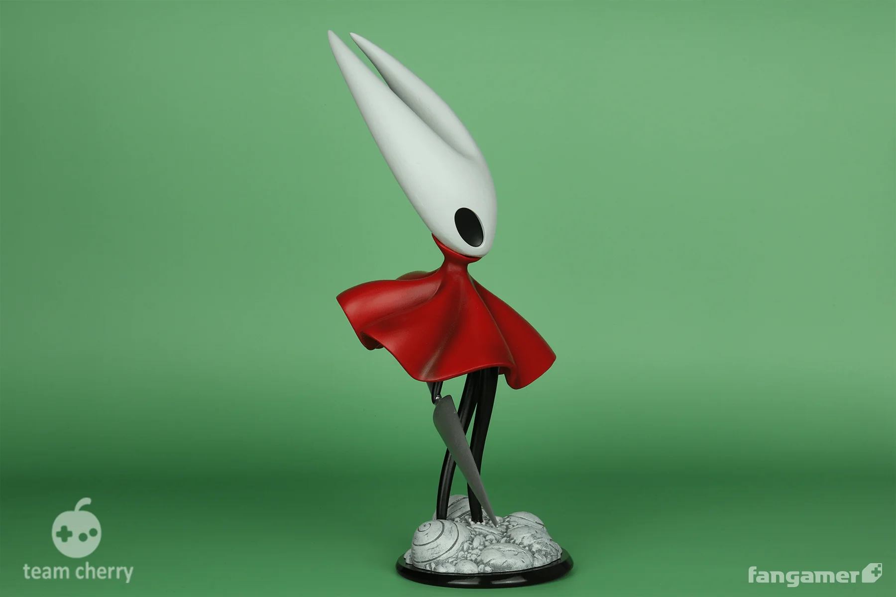 Hornet Resin Statue - Image 7